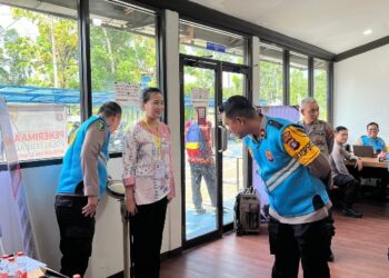 Wakapolres Alexander Ferdiasanta Sitepu, memimpin langsung rikmin casis yang dilaksanakan di Ruang Bag SDM Polres Barito Timur.