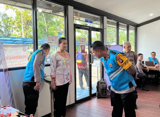 Wakapolres Alexander Ferdiasanta Sitepu, memimpin langsung rikmin casis yang dilaksanakan di Ruang Bag SDM Polres Barito Timur.