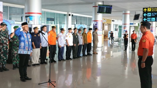 Apel Pembukaan Posko Monitoring Angkutan Udara di Bandara Tjilik Riwut Palangka Raya, Jumat (13/3/2026).