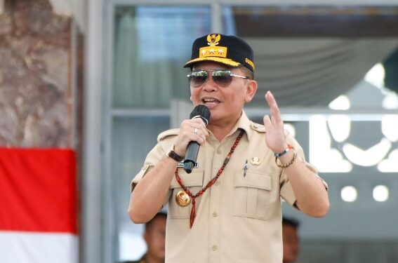 Gubernur Kalimantan Tengah, Agustiar Sabran.