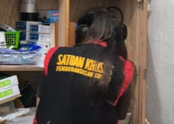 Penggeledahan yang berkangsung di Kantor KPU Kota Palangka Raya, Selasa (28/4/2026) sore. (Ist)