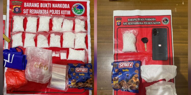 Barang bukti yang diamankan dari dua tersangka.