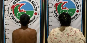 B alias AB (42) dan A alias D (47).