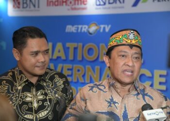 Wagub Kalteng, Edy Pratowo, didampingi Plt Kepala Disdik Kalteng, Muhammad Reza Prabowo, ketika diwawancai media, usai menerima penghargaan kategori pendidikan dalam ajang National Governance Awards 2026, Jumat (24/4/2026). (Ist)