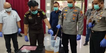 Pemusnahan barang bukti sabu oleh Jajaran Polres Bartim beserta unsur Forkopimda, Rabu (8/4/2026).