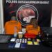 Pasutri AT (40) dan NM (41), yang diamankan jajaran Satresnarkoba Polres Kotawaringin Barat.