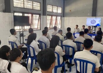 Kepala Rutan Tamiang Layang, Agung Novarianto, saat memberikan arahan kepada jajaran, Kamis (16/4/2026).