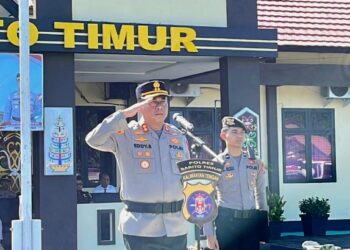 Kapolres Bartim AKBP Eddy Santoso, memimpin Apel Gelar Pasukan dan Sarpras antisipasi karhutla, Jumat (17/4/2026).