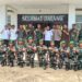 Wabup Bartim, Adi Mula Nakalelu, dan Irdam XXII Tambung Bungai, Brigjen TNI TNI Triwahyu Mutaqin, berpose bersama Forkopimda serta personel Yon TP 924 Uria Mapas.