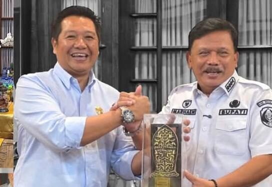 Wabup Barito Utara, Felix Sonadie Y Tingan, bertemu Bupati Nganjuk, Marhaen Djumadi, dalam penjajakan kerjasama.