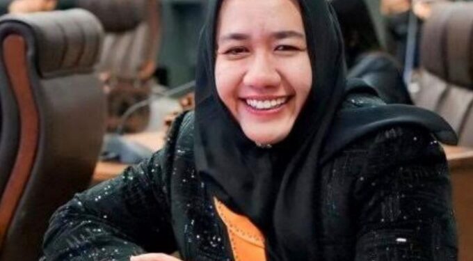 Anggota DPRD Barito Utara, Rosi Wahyuni