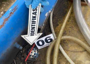 Polisi yang melakukan identifikasi dan olah TKP. (Ist)