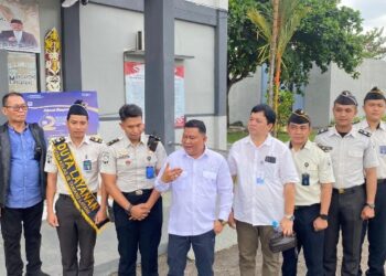 Anggota Komisi XIII DPR RI, Bias Layar, saat memberikan keterangan kepada media terkait inspeksinya ke Rutan Tamiang Layang, Senin (26/4/2026). (Ist)