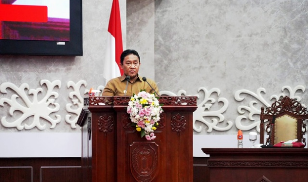 Wagub Kalteng, Edy Pratowo, saat menyampaikan tanggapan atas hasil reses DPRD, Senin (5/1/2026).