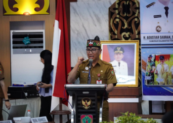 Plt Sekretaris Daerah Kalteng, Leonard S. Ampung, membuka Rakor RKPD 2027, Senin (2/2/2026).