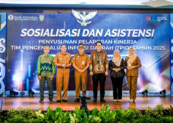 Plt Sekda Kalteng, Leonard S. Ampung, menghadiri sosialisasi dan asistensi penyusunan laporan kinerja Tim Pengendalian Inflasi Daerah (TPID) se-Kalteng.