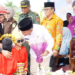 Gubernur Kalteng, Agustiar Sabran, disambangi anak - anak peserta yang antusias mengikuti Pawai Tarhib.