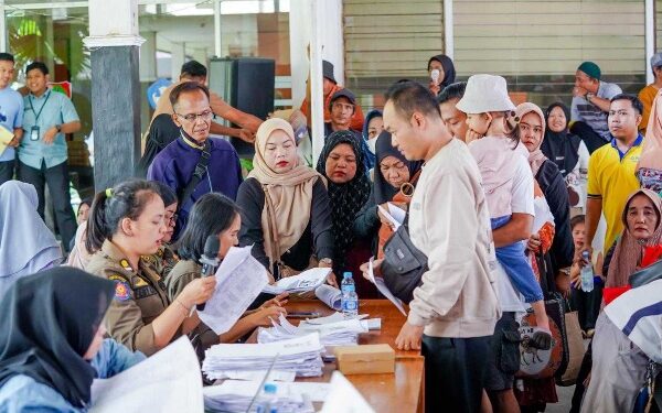 Penyaluran KHBS Tahap II di OPD yang disambut antuasias masyarakat.