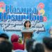 Pj Sekda Kalteng, Linae Victoria Aden, menyampaikan sambutan sekaligus membuka kegiatan Hasupa Hasundau (Gala Dinner) Pemilihan Jagau dan Nyai Kalimantan Tengah Tahun 2026 yang digelar di Istana Isen Mulang Rumah Jabatan Gubernur Kalimantan Tengah, Jumat (15/5/2026). (Ist)