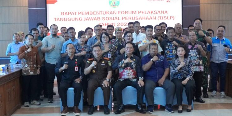Bupati Barito Timur, M. Yamin dan Forkopimda, berpose bersama usai kegiatan, Kamis (30/4/2026).