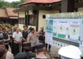 Kapolres Bartim AKBP Eddy Santoso, memberikan arahan kepada jajaran dalam TFG Sispamkota di Hari May Day, Jumat (1/5/2026).