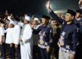 Bupati Barito Utara, Shalahuddin, melepas calon jemaah haji, Jumat (1/5/2026) malam.