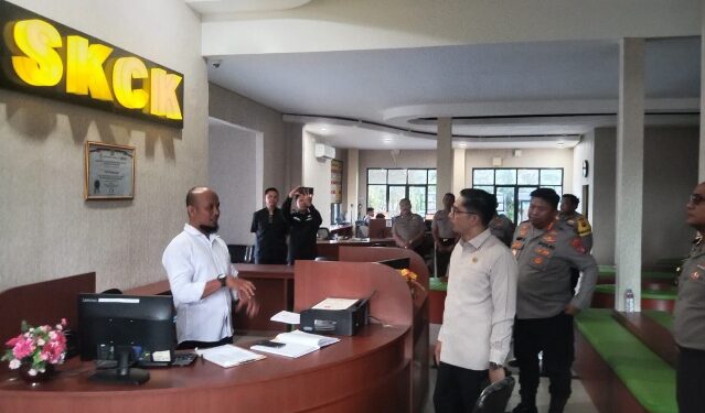 Tim Kompolnas mencek pelayanan SKCK di Polresta Palangka Raya, Senin (4/5/2026). (Ist)