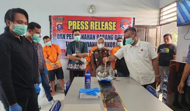 Pemusnahan barang bukti sabu oleh Satresnarkoba Polresta Palangka Raya, Kamis (7/5/2026).
