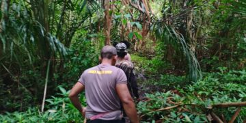 Tim gabungan yang melakukan pencarian lansia hilang di hutan sekitar Desa Wuran, Minggu (17/5/2026).