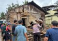 Pelaksanaan bedah rumah warga Ampah Kota, Minggu (16/5/2026).