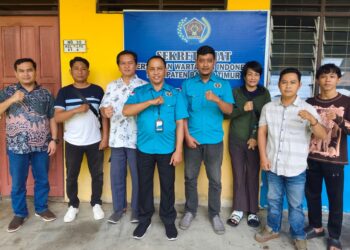 Pelepasan peserta OKK dan UKW dari PWI Barito Timur yang akan berangkat ke Muara Teweh, Senin (18/5/2026).