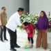 Bupati Barito Utara, H. Shalahuddin menyerahkan bantuan GPM, Rabu (20/5/2026).