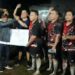 Ketua Komisi II DPRD Murung Raya Bebie (paling kanan), yang berpose bersama juara tim sepak sawut di FBIM 2026.