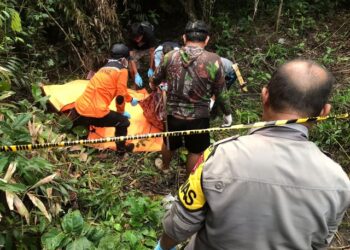 Evakuasi korban Rawita Sidum (73), oleh tim gabungan, Minggu (24/5/2026). (Ist)