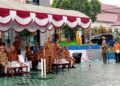 Bupati Barito Utara, H. Shalahuddin, memimpin Apel Siaga Sensus Ekonomi 2026, Senin (25/5/2026).