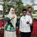 Wakil Ketua I DPRD Murung Raya, Dina Maulidah, bersama Bupati Heriyus, usai penyerahan hewan ternak kurban untuk masyarakat, Senin (25/5/2026).