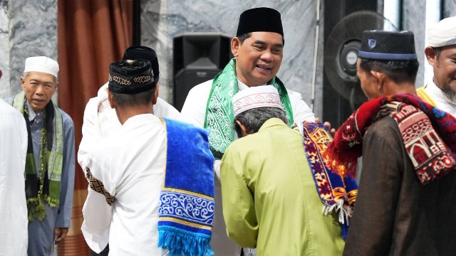 Bupati Barito Utara, H. Shalahuddin, usai Salat Iduladha 1447 H di Masjid Jami, Rabu (27/5/2026).