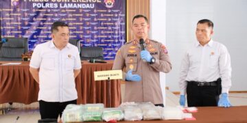 Kapolres Lamandau AKBP Joko Handono, beserta jajaran dalam press release, Sabtu (30/5/2026). (Ist)