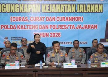 Kapolda Kaltebg Irjen Pol Iwan Kurniawan, memimpin pres release pengungkapan kejahatan jalanan, Sabtu (30/5/2026). (Ist)