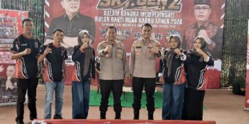 Kapolres Barito Timur AKBP Eddy Santoso, bersama tim panitia kegiatan esport, Sabtu (6/6/2026).