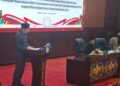 Juru bicara Fraksi PPP, Sutrisno, menyampaikan pandangan terhadap Raperda Pertanggungjawaban APBD TA 2025, Jumat (5/6/2026).