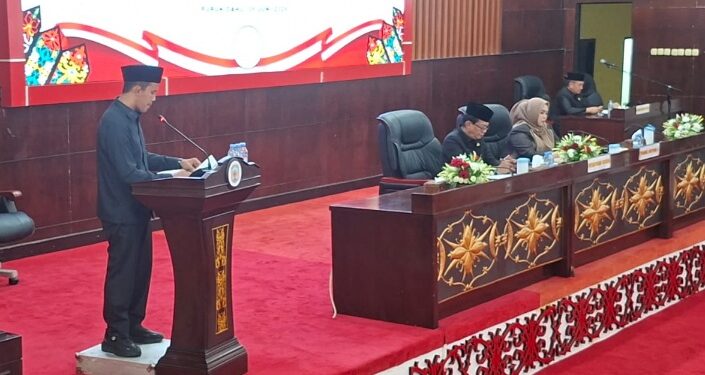 Juru bicara Fraksi PKB, Akhirudin, menyampaikan pandangan terhadap Raperda Pertanggungjawaban APBD TA 2025, Jumat (5/6/2026).