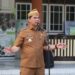Bupati Barito Utara H. Shalahuddin, memimpin apel pagi di Dinas Lingkungan Hidup setempat, Selasa (9/6/2026).