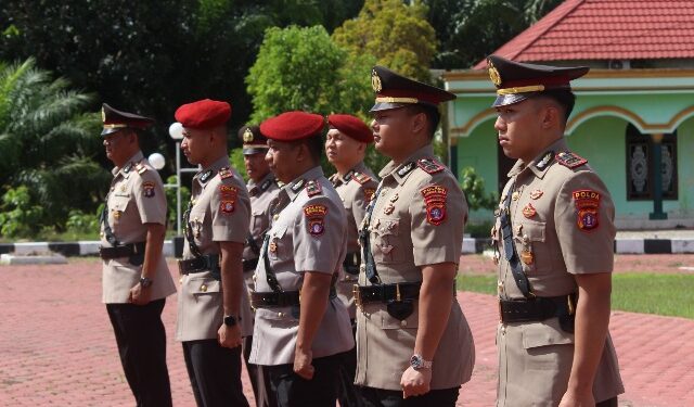 Serah terima jabatan (sertijab) dan pelantikan sejumlah pejabat utama yang dipimpin langsung Kapolres Gunung Mas AKBP Heru Eko Wibowo, S.I.K., M.H., di Lapangan Tantya Sudhirajati Polres Gunung Mas, Senin (22/6/2026).