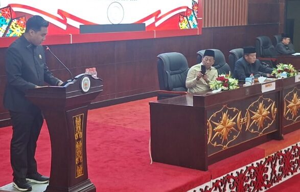 Rapat Paripurna Ke-5 Masa Sidang II Tahun Sidang 2026 dengan agenda mendengarkan pandangan umum fraksi-fraksi terhadap Rancangan Peraturan Daerah (Raperda) usulan Pemerintah Kabupaten Murung Raya tentang perubahan struktur dan penataan kelembagaan perangkat daerah, Selasa (23/6/2026).