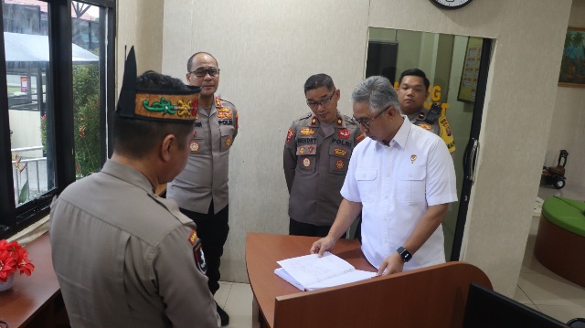 Karo RB Srena Polri Brigjen Pol Ano Munarto, ketika melakukan verifikasi lapangan.