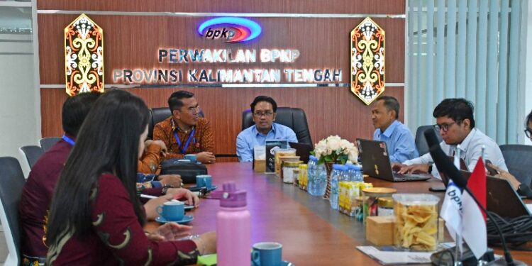 Jajaran Dinkes Bartim didampingi Inspektorat konsultasi ke BPKP Provinsi Kalimantan Tengah, Kamis (15/1/2026). (Ist)