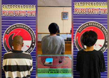 Dari kiri, S alias U (52), MHB alias H (27), dan GAR alias G (23).