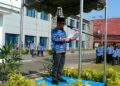 Sekda Bartim, Misnohartaku, memimpin Apel Kesadaran Nasional di Halaman Kantor Bupati Bartim, Jumat (17/7/2026).