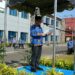 Sekda Bartim, Misnohartaku, memimpin Apel Kesadaran Nasional di Halaman Kantor Bupati Bartim, Jumat (17/7/2026).